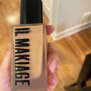 IL MAKIAGE woke up like this foundation